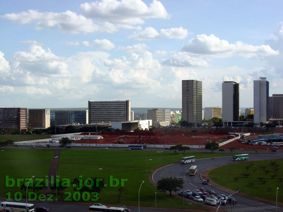 Obras das fundações da Biblioteca Nacional de Brasília, em Dezembro de 2003