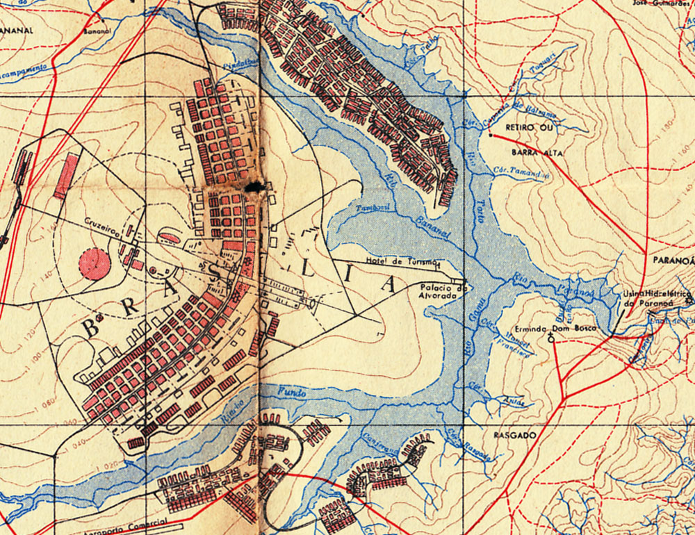 Leitos dos rios Paranoá e seus formadores Torto, Bananal, Gama e Riacho Fundo, na área hoje submersa pelo represamento para formação do lago de Brasília