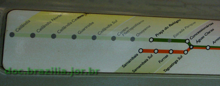 Esquema das estações do Metrô de Brasília, de Águas Claras até Ceilândia e Samambaia, no interior dos trens, em 2007