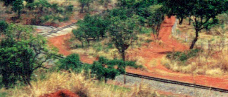 Areia nos trilhos do pátio ferroviário que seguem para o silo da Conab e para o moinho