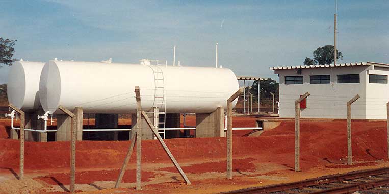 Novo abastecimento de locomotivas da Rede Ferroviária Federal em Brasília